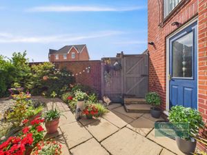 Photo 9- click for photo gallery